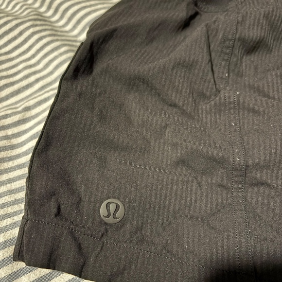 Lululemon dance studio high rise short - Picture 3 of 3